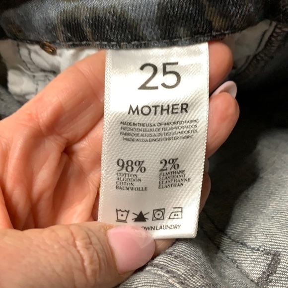 Mother the Looker jeans in paw (leopard) - Picture 11 of 11